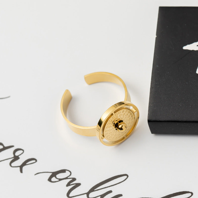 Eve ring